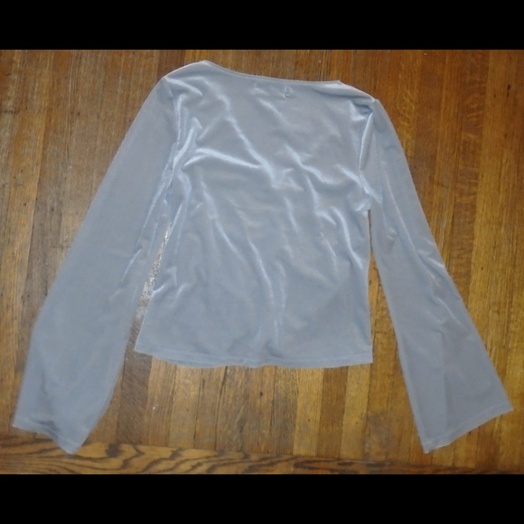 UO Marie Cinched V-Neck Velvet Top Silver - Picture 2 of 4